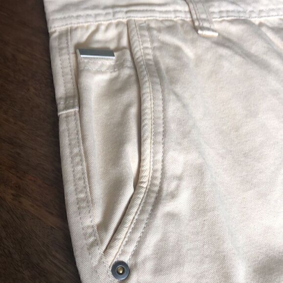 Guang zhou Yuan Trading Co pale yellow cargo shorts size 40 NWOT - Picture 6 of 7